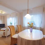 Stoevchen Cafe 3* פפנבורג