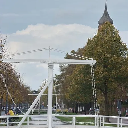 Stoevchen Cafe מלון 3*